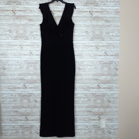 Bar III Sleeveless Jumpsuit Sz 8 Ruffle Shoulder 481 - Picture 2 of 7